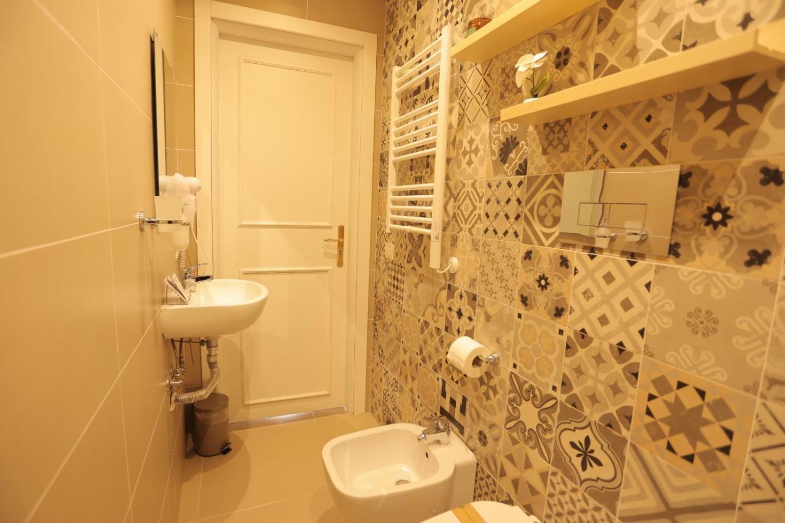 B&B Scarlatti 60 เนเปิลส์ ภายนอก รูปภาพ
